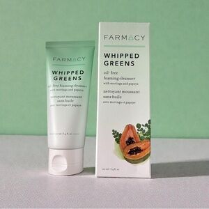 Farmacy Whipped Greens Cleanser - Green and White